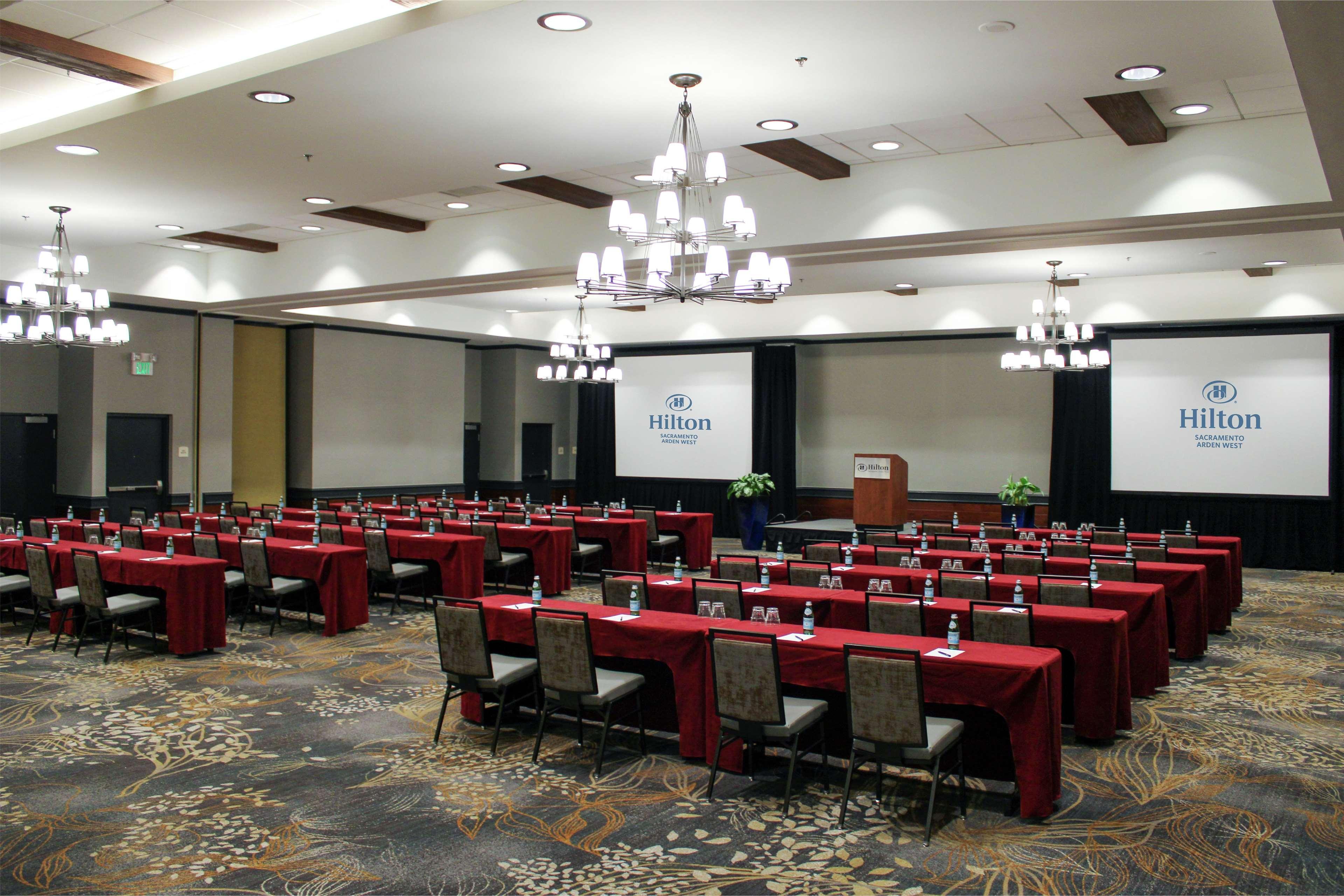 Hilton Sacramento Arden West Exterior foto