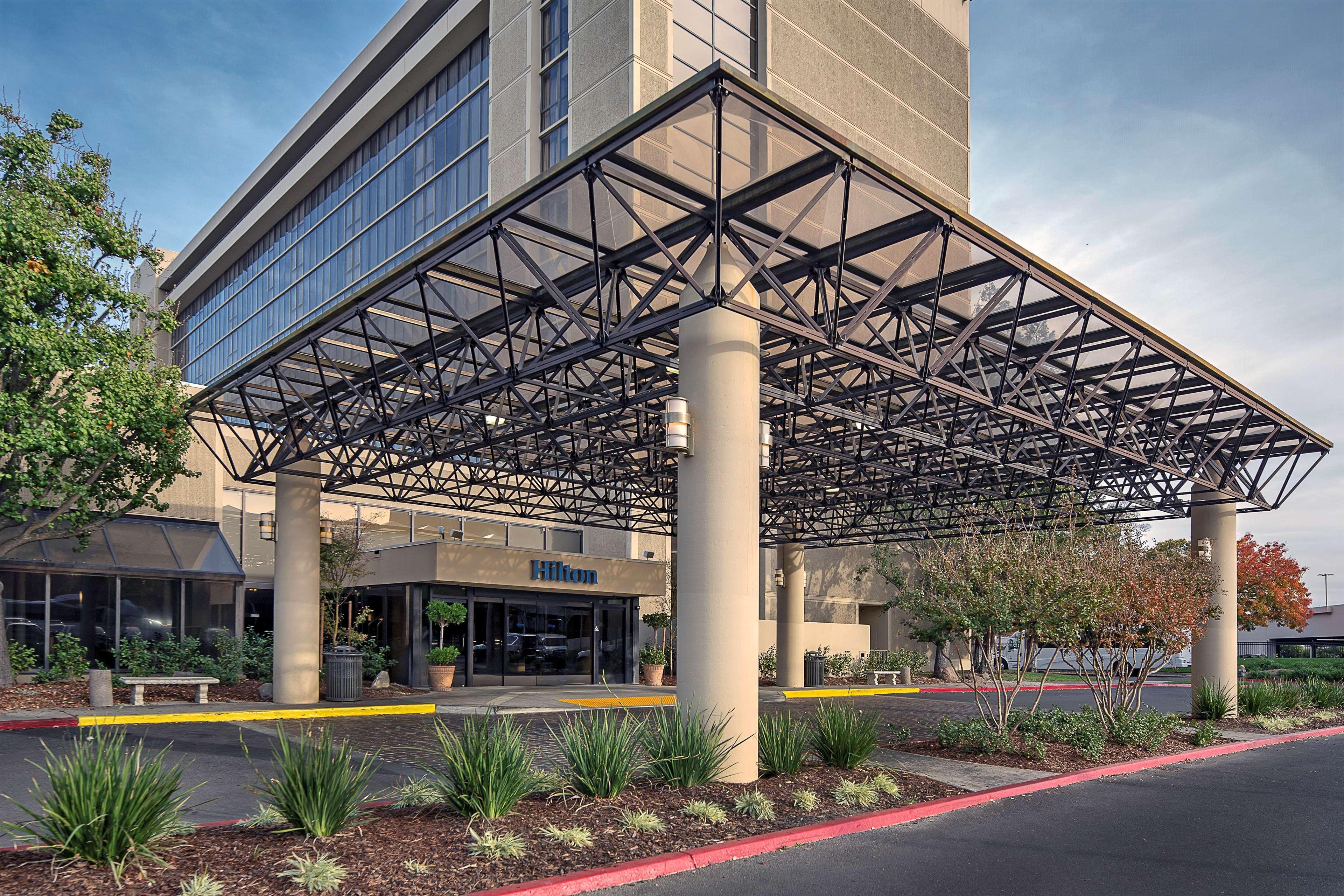Hilton Sacramento Arden West Exterior foto