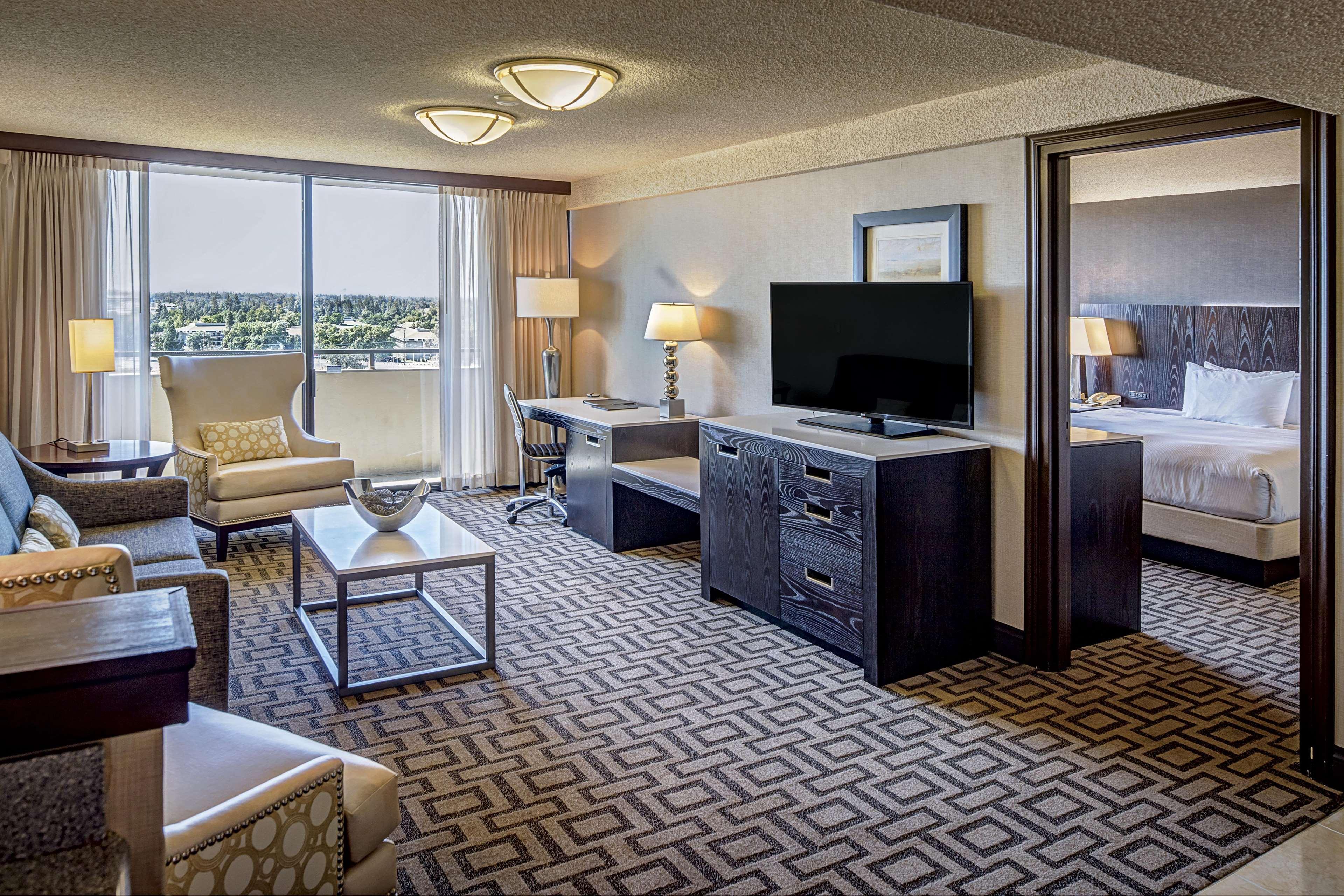 Hilton Sacramento Arden West Exterior foto