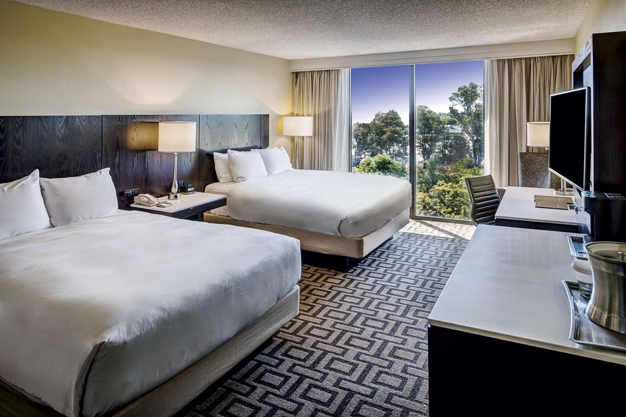 Hilton Sacramento Arden West Exterior foto
