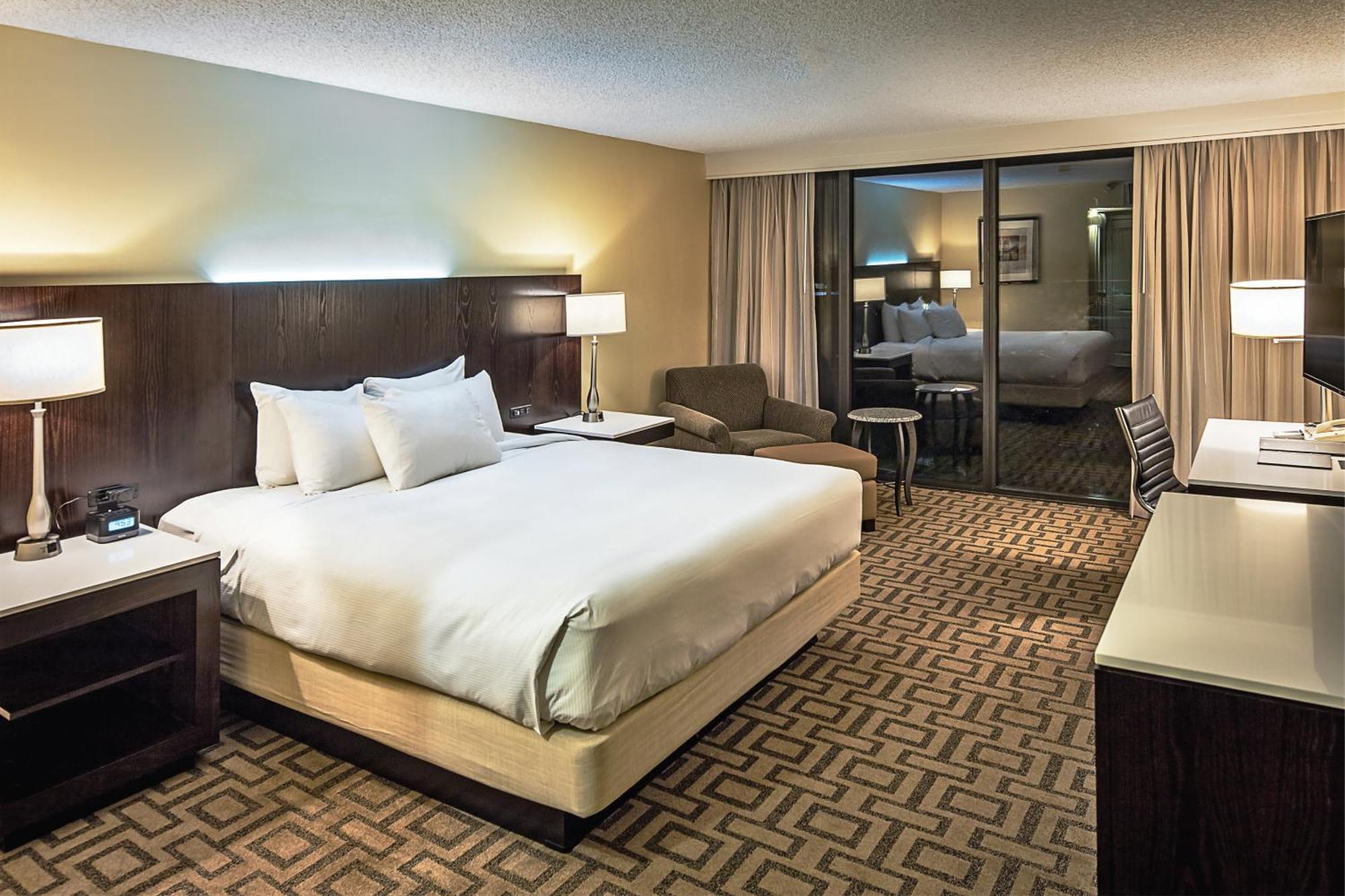 Hilton Sacramento Arden West Exterior foto